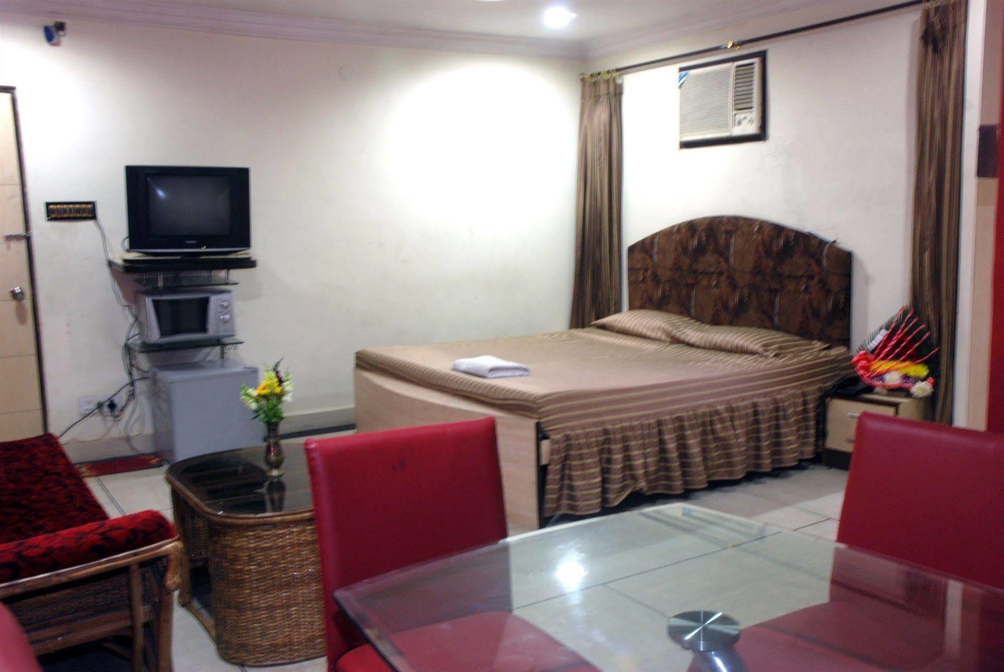 Shila International Hotel Kalkutta Kültér fotó